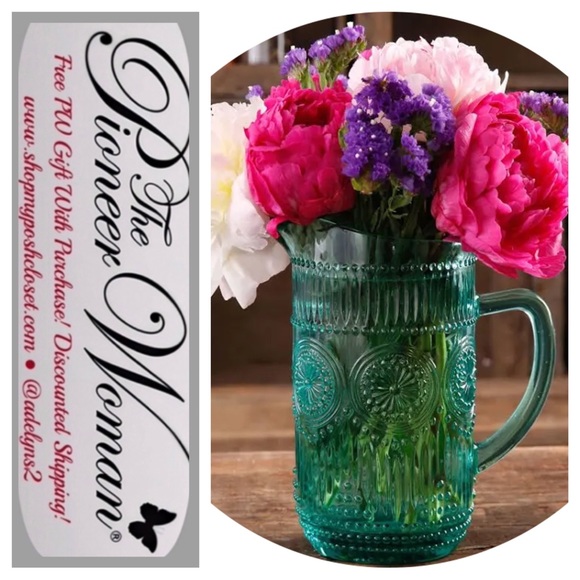 🌺 New The Pioneer Woman Adeline Water Pitcher, 54-Ounces - Picture 3 of 4